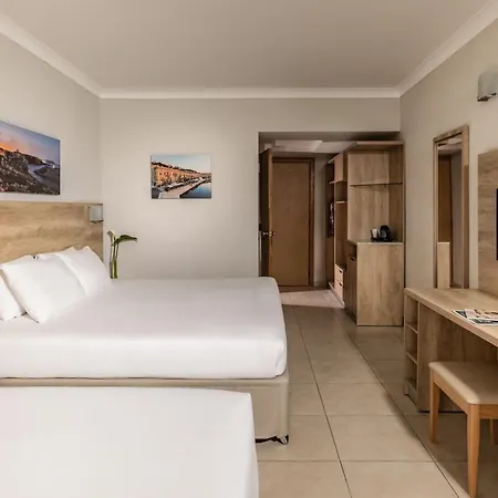 Hotel Qawra Palace & 4*