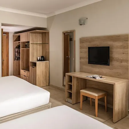 Hotel Qawra Palace &