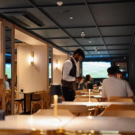 卡瓦拉皇宫酒店 酒店