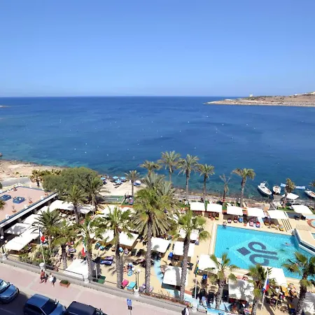 Qawra Palace & 4*
