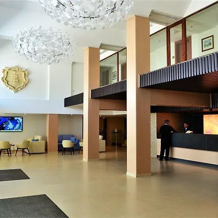 Hotel Qawra Palace & St. Paul's Bay