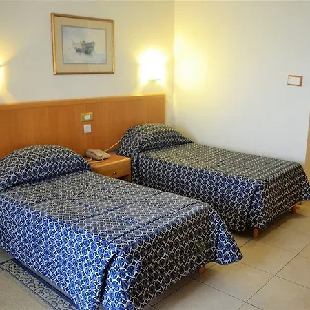 Hotel Qawra Palace &