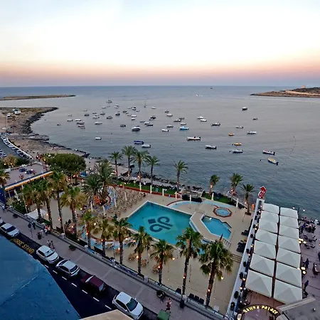 Qawra Palace & 4* St. Paul's Bay
