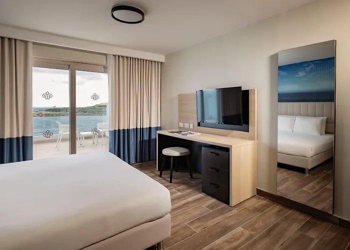 酒店 Qawra Palace &