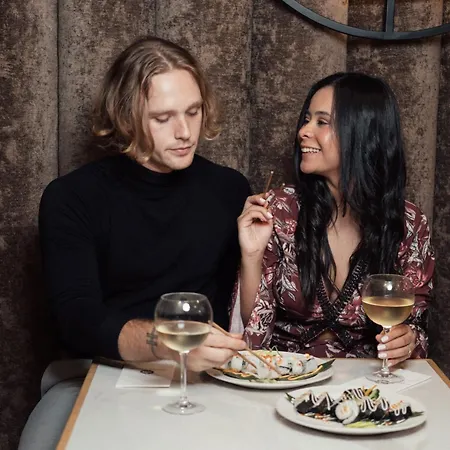 Qawra Palace & فندق 4*