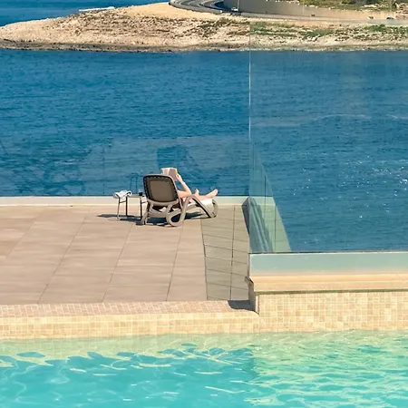 Qawra Palace & Σεντ Πόλς Μπέι