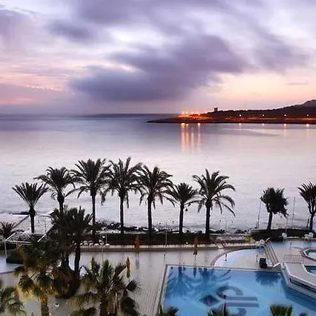Qawra Palace & 4*