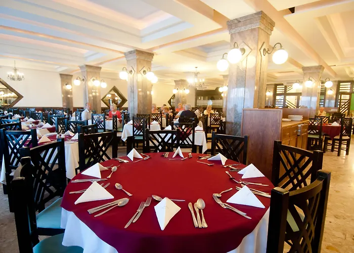 Qawra Palace & St. Paul's Bay