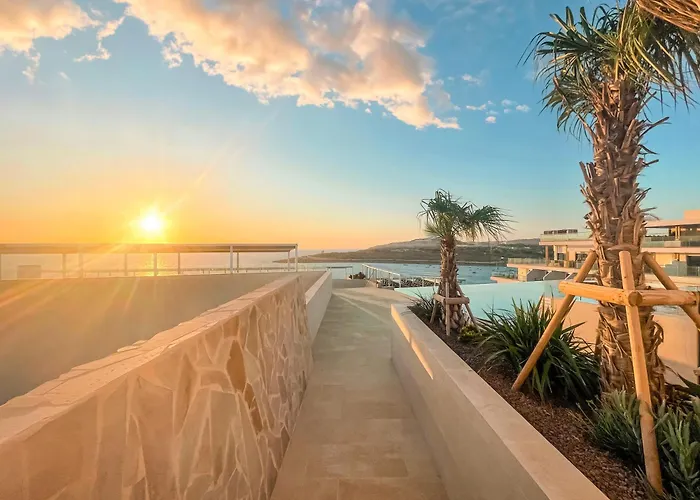 Qawra Palace & Hotel St. Paul's Bay