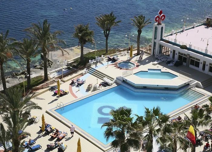 Qawra Palace & St. Paul's Bay