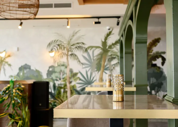 Qawra Palace & Hotel