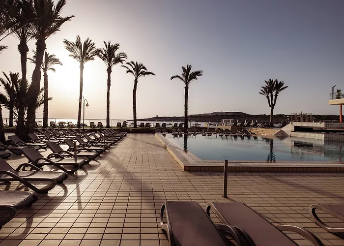 Qawra Palace & St. Paul's Bay