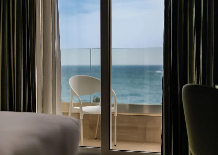 Qawra Palace & Hotel