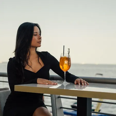 Qawra Palace & 4* St Paul's Bay